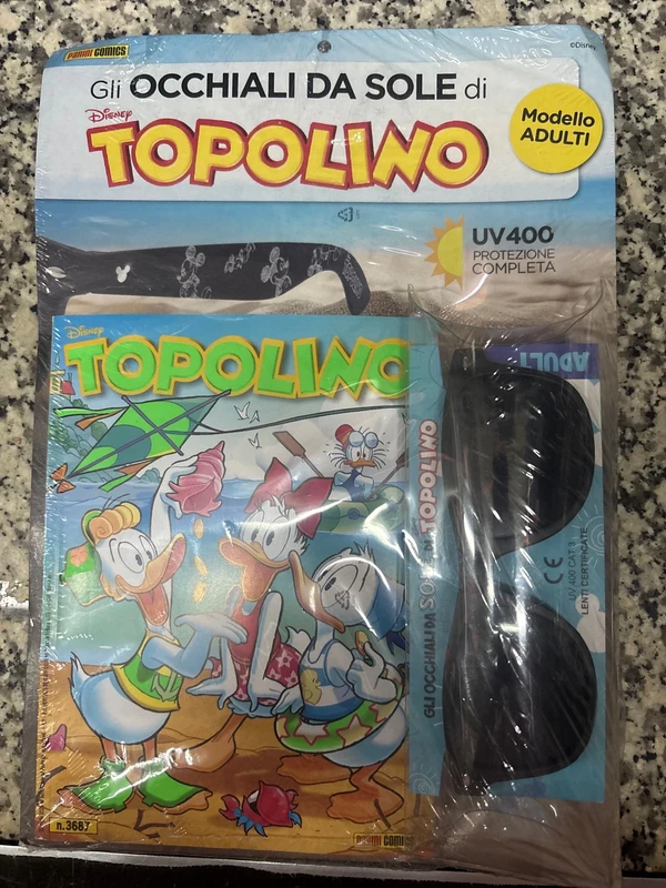 Topolino con occhiali da sole