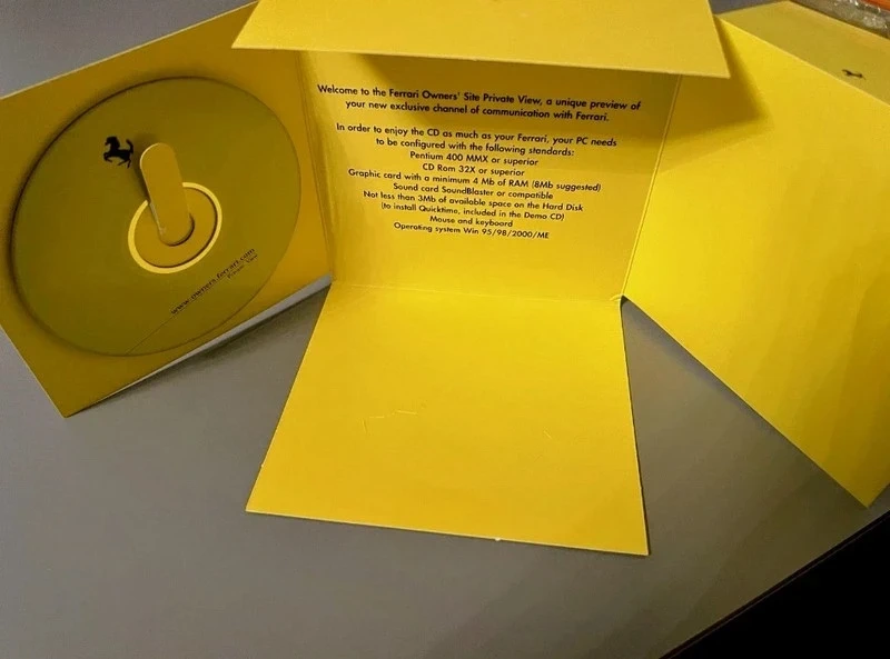 Rare Ferrari „Private View“ Owners Site Demo-CD (ca. Jahr 2000) Sammlerstück
