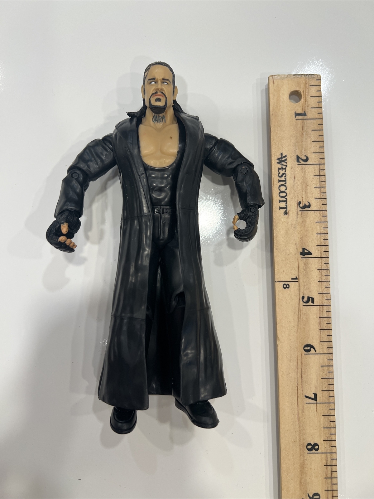 Modellino WWE 2004 The Undertaker 7" Jakks Pacific Wrestling WWF con cappotto**
