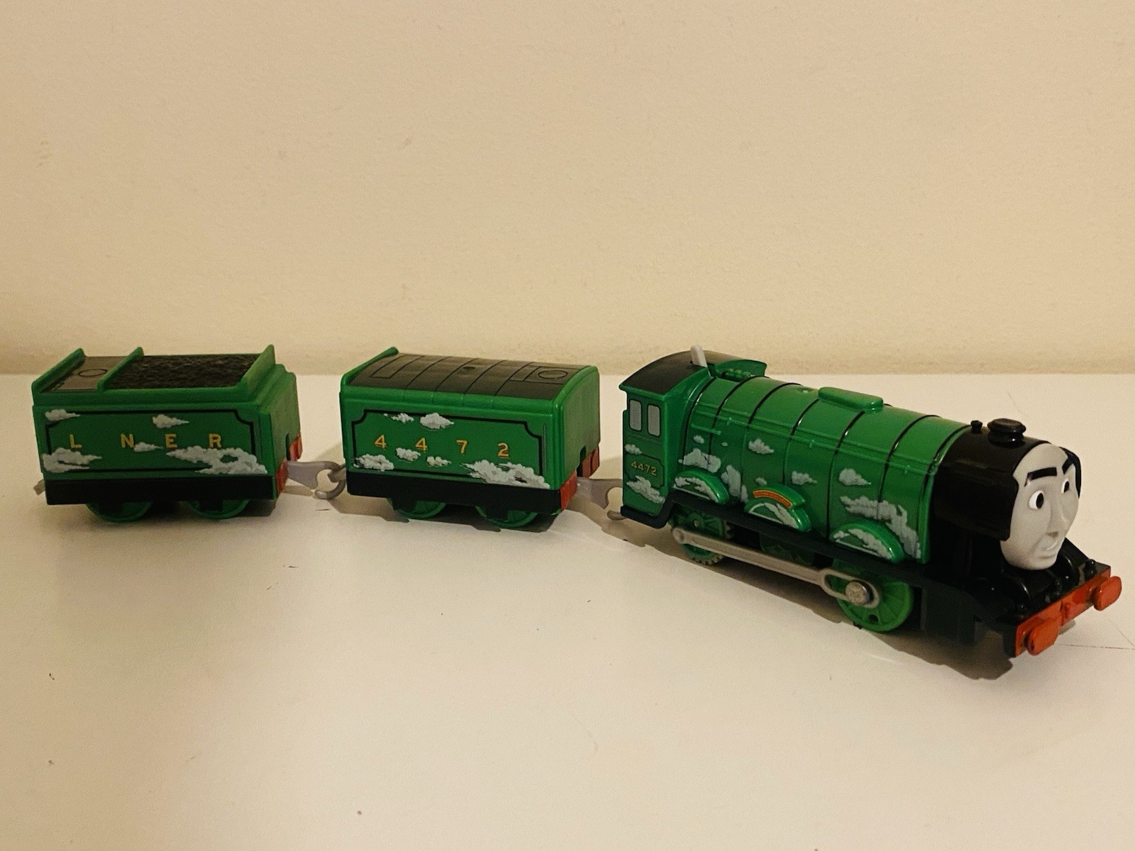 Trackmaster Treno Motorizzato Scozzese Volante E Tender Funzionante