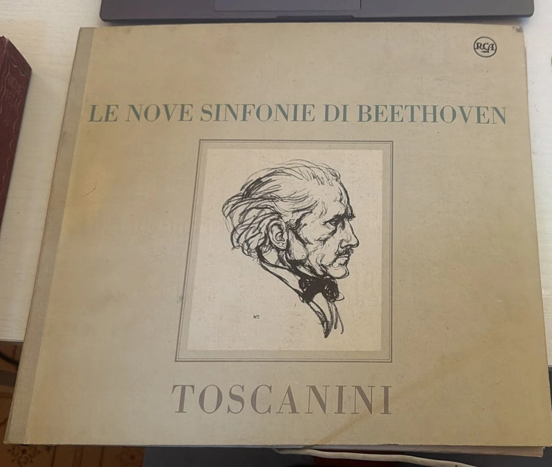 Cofanetto Vinile 33 Giri - Arturo Toscanini: Le Nove Sinfonie di Beethoven