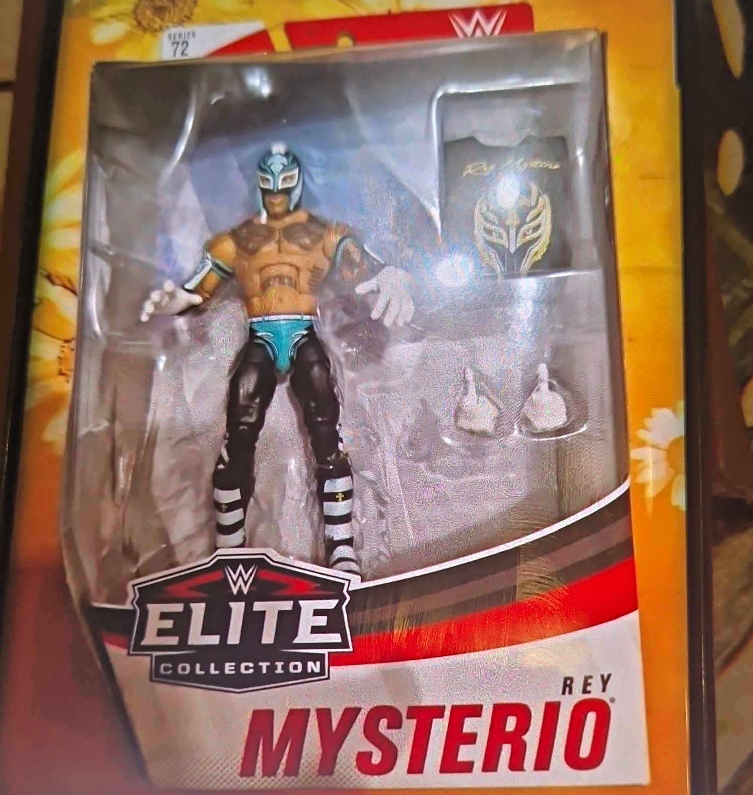 Mattel WWE Elite Collection Rey Mysterio action figure con testa/mani intercambiabili