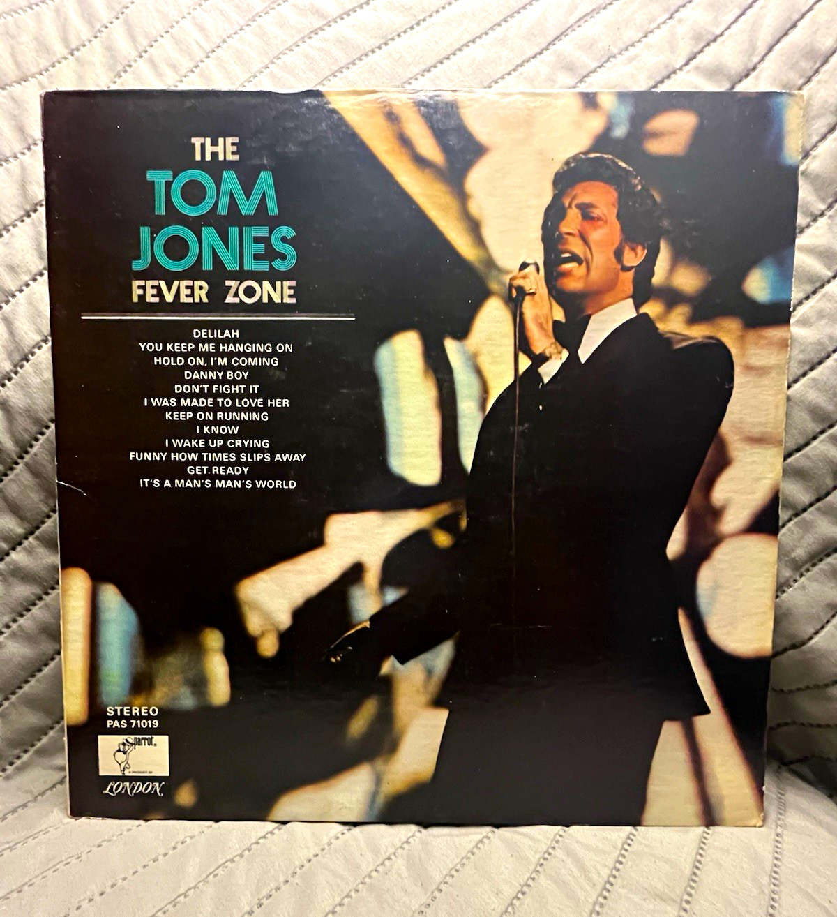 Tom Jones Fever Zone Pop LP Vinyl 12" Stereo Parrot PAS 71019