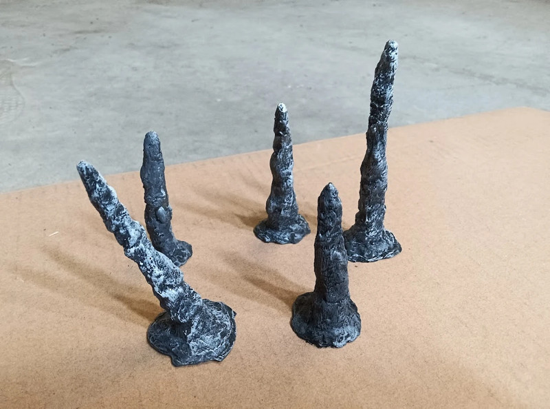Décor wargame figurines - 5 stalagmites
