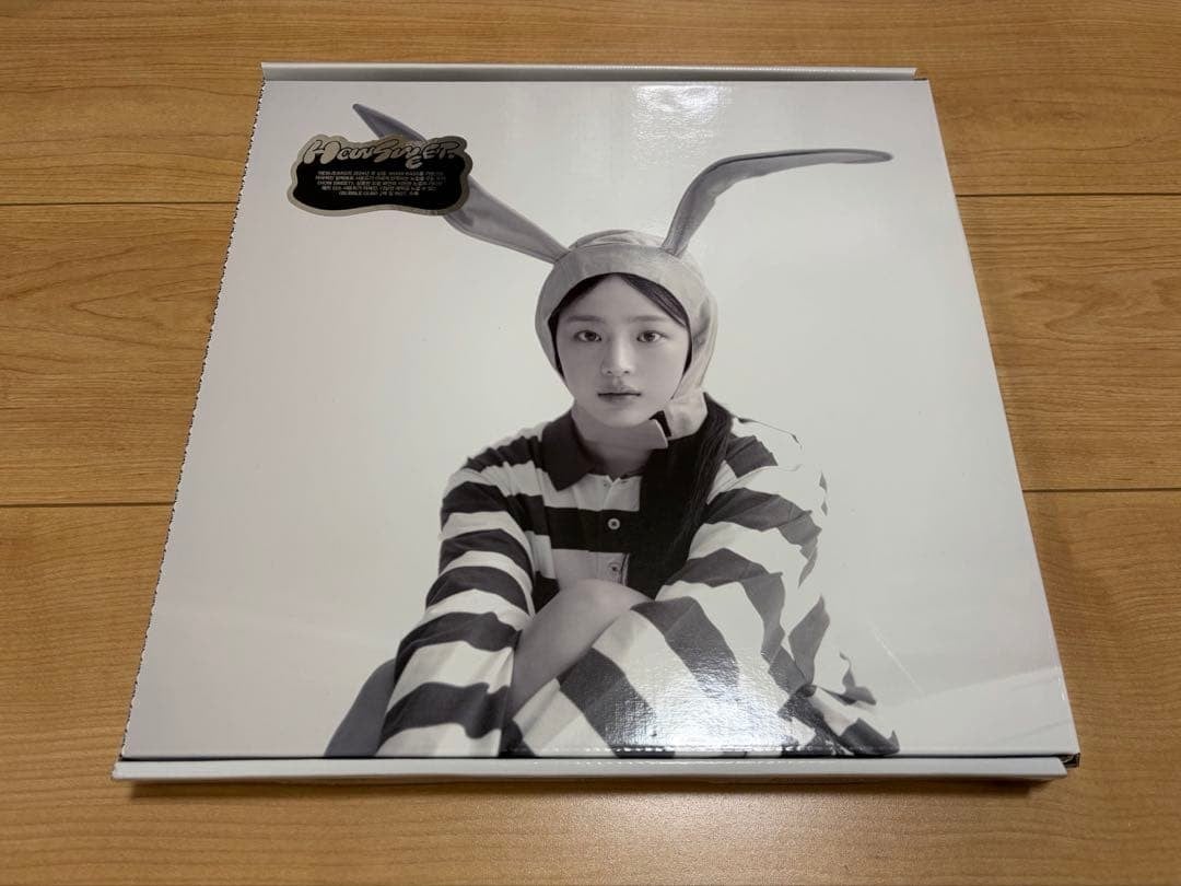 Album NewJeans Minji How Sweet Unboxed KPOP