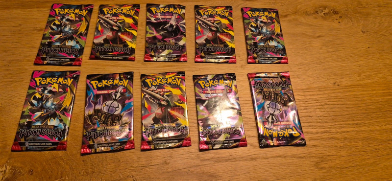 10 nieuwe Pitch Black booster packs