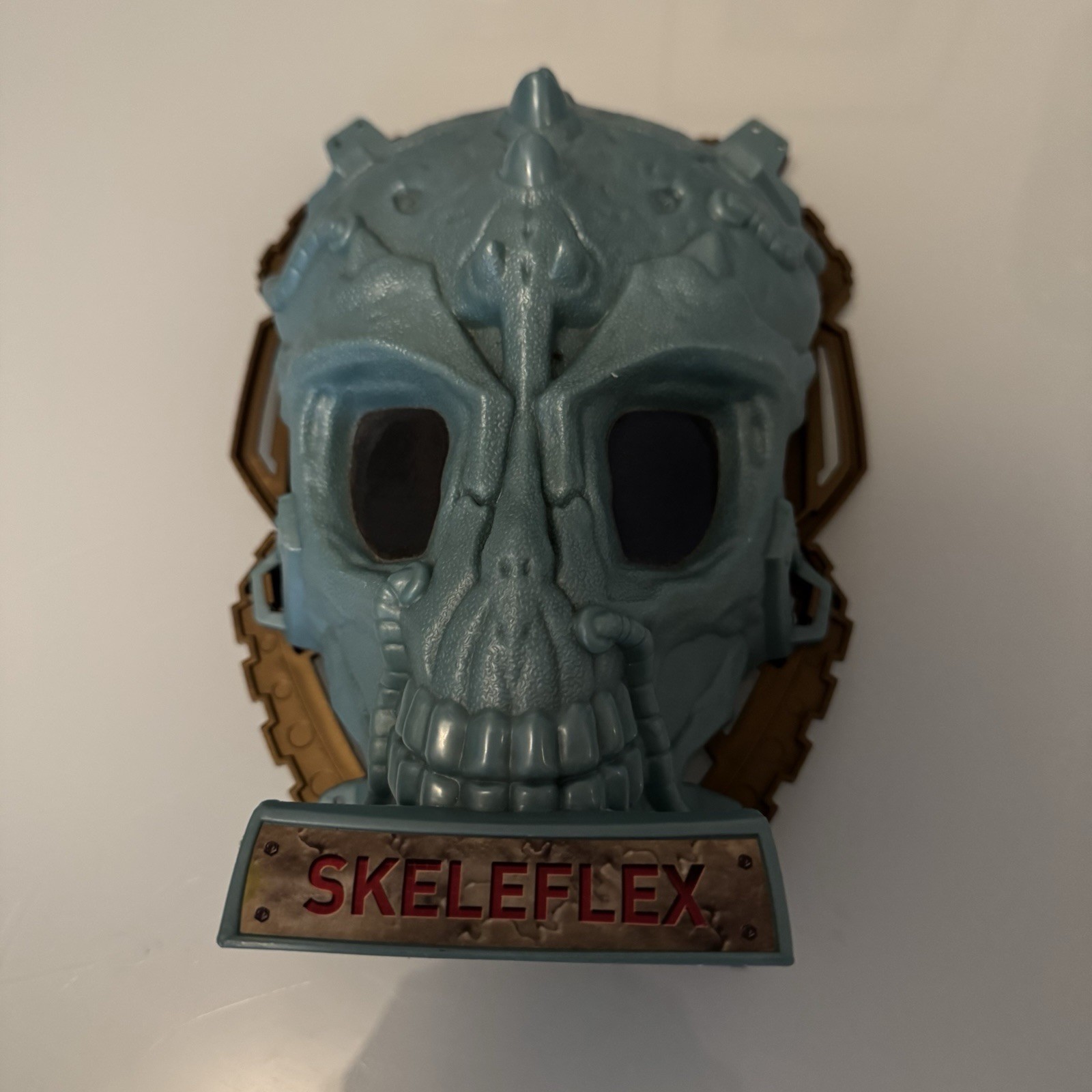 2007 Wild Planet Skeleflex Alien Octoattack Skull Shaped Storage Case ONLY