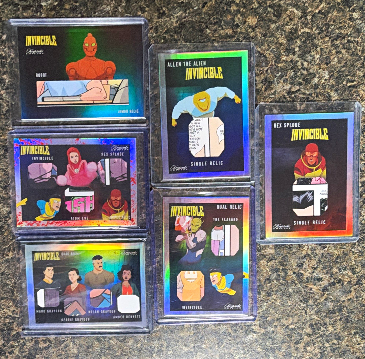 Lotto di 5 carte collezionabili Super Products Invincible Relic