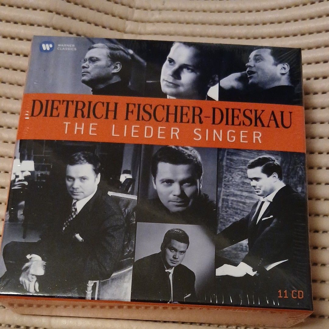 Dietrich Fischer-Dieskau THE LIEDER SINGER 11CD Out of print