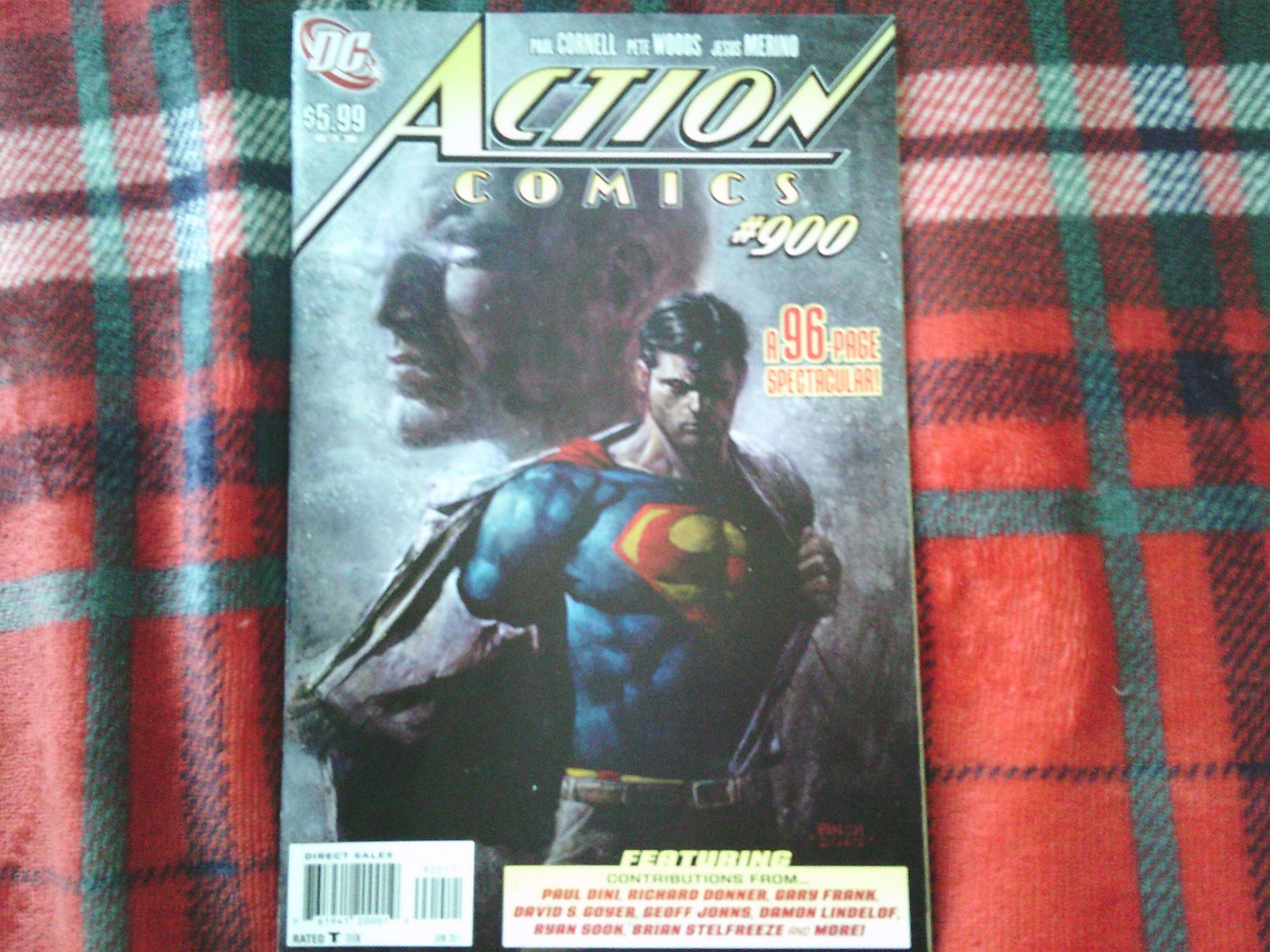 dc comics. Action comics 900 