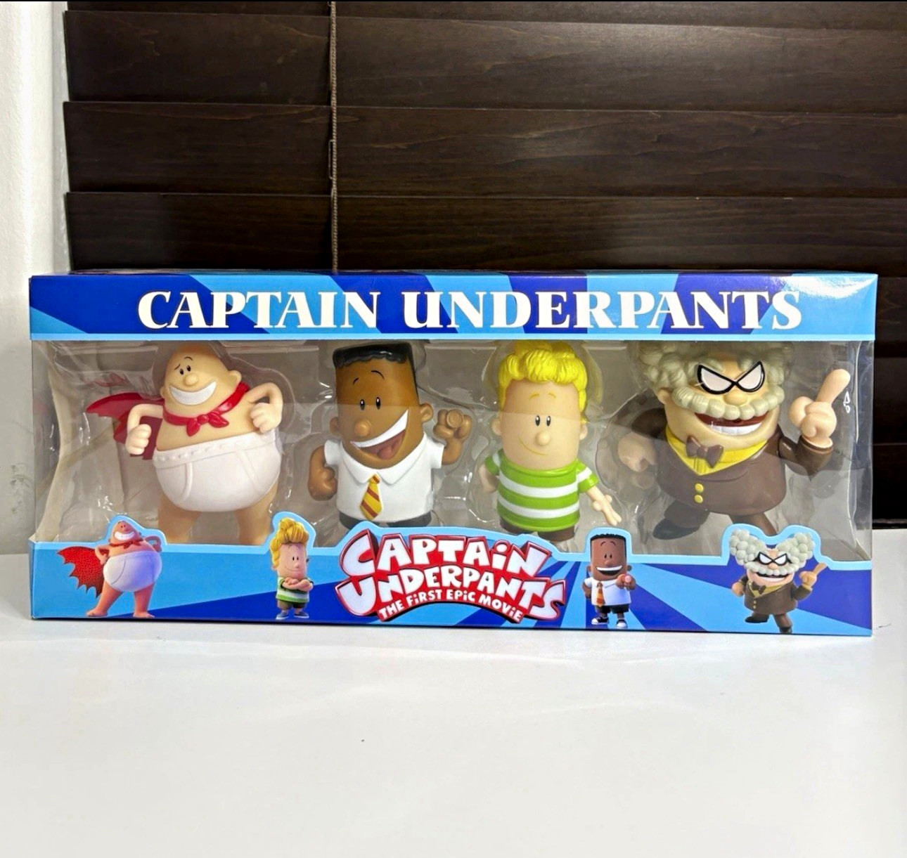 Captain Underpants First Epic Movie Set di 4 action figure in plastica in scatola