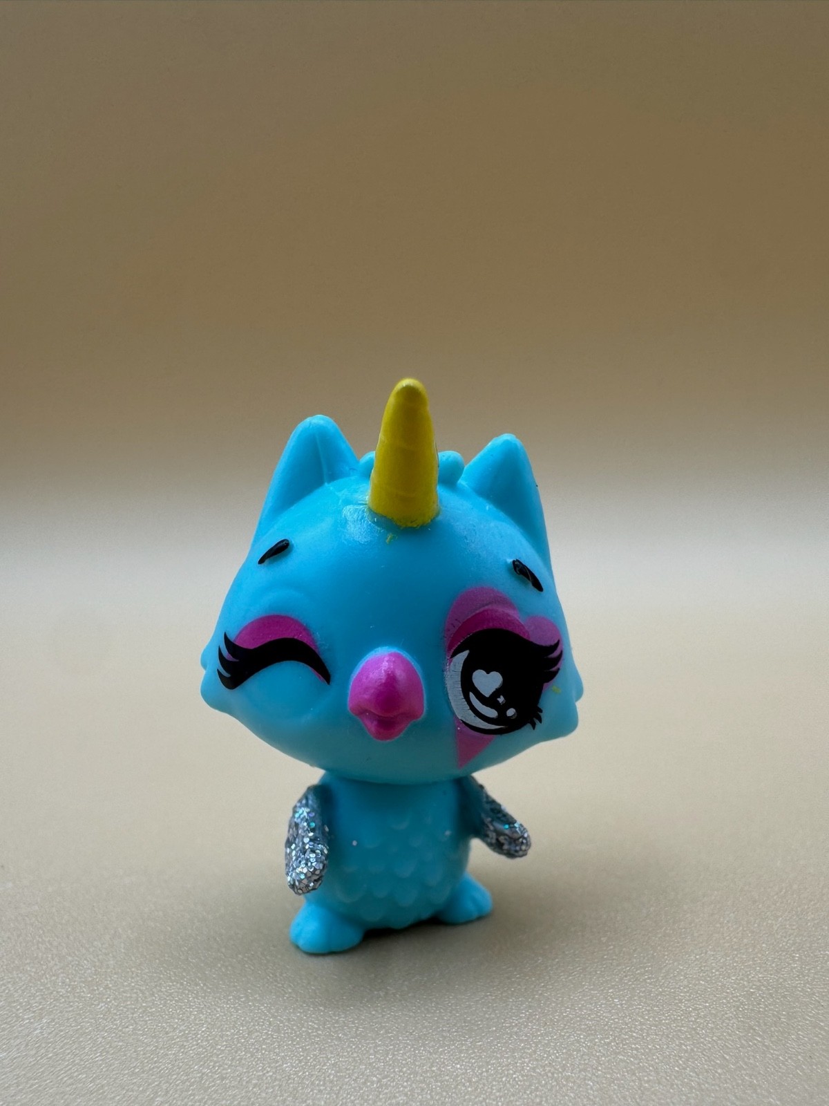 1" Hatchimal Colleggtible Season 7 Pet Obsessed Tiny Pals Blue Owlicorn Cute