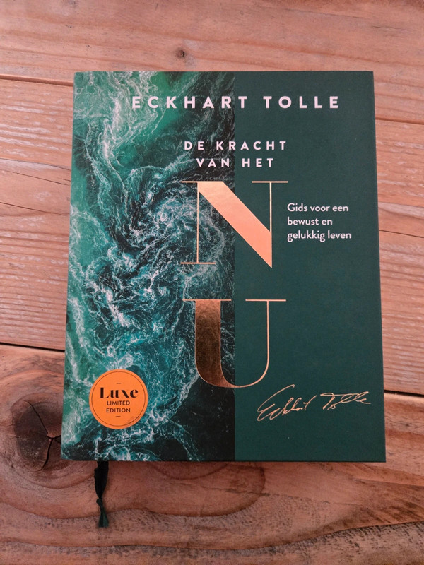 De kracht van het NU - Eckhart Tolle limited edition (luxe uitvoering)