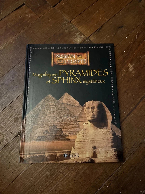 Magnifiques Pyramides et Sphinx mystérieux