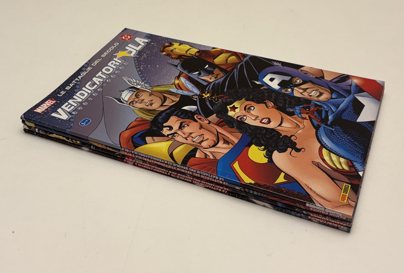 Vendicatori/JLA 1/4 completa - Busiek Perez - Panini - M26
