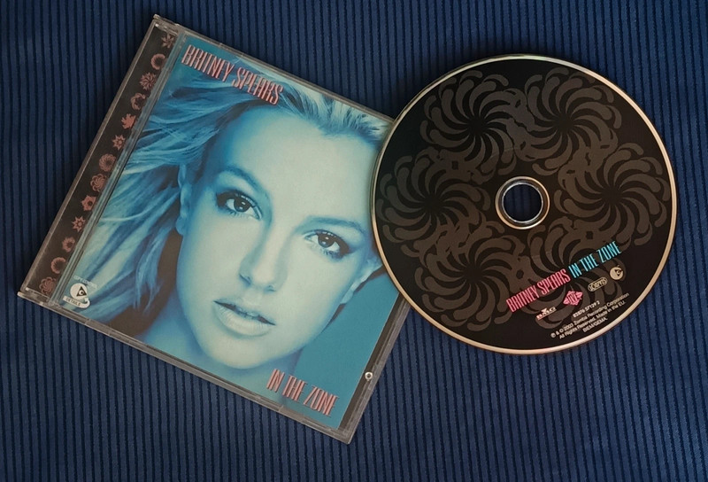 📀 cd Britney Spears  In the zone