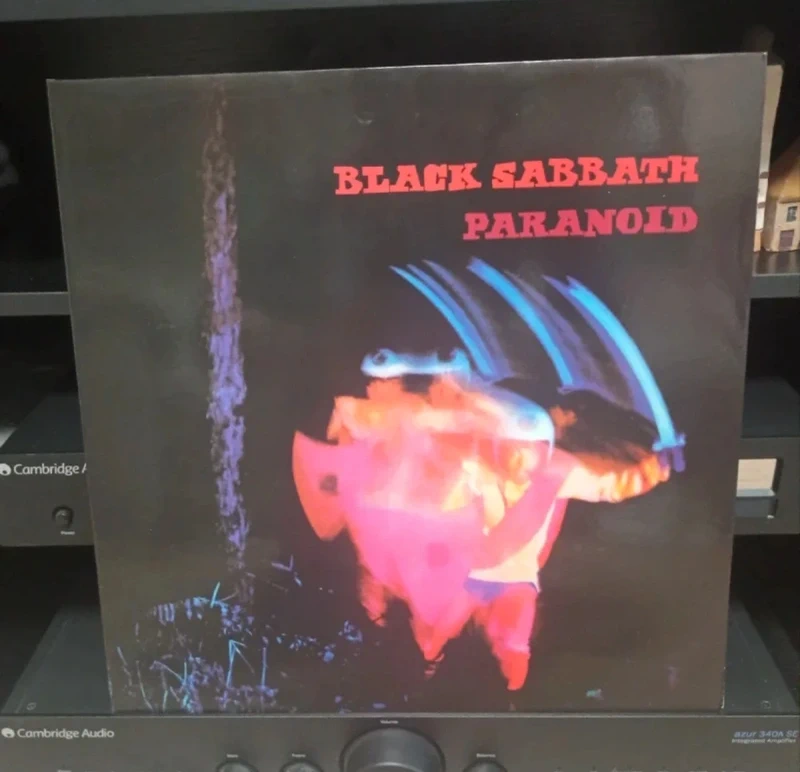 Black Sabbath - Paranoid