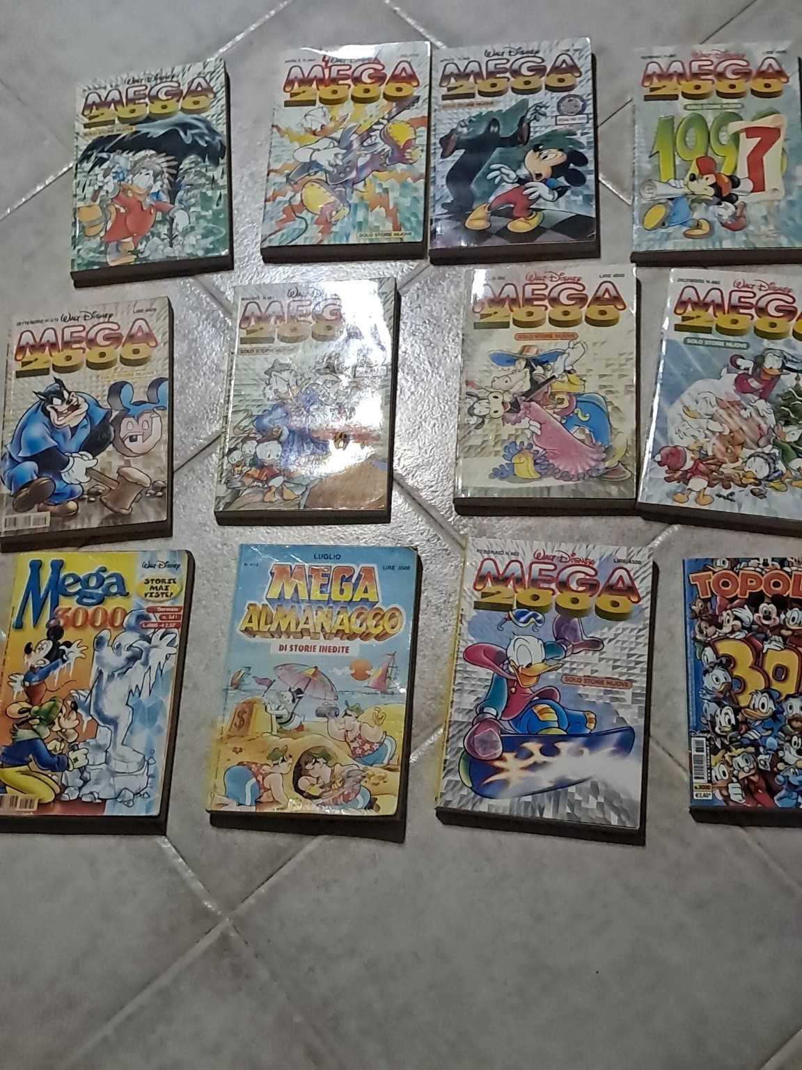 LOTTO 11 FUMETTI DISNEY MEGA 2000 MEGA ALMANACCO MEGA 3000 NUMERI ASSORTITI