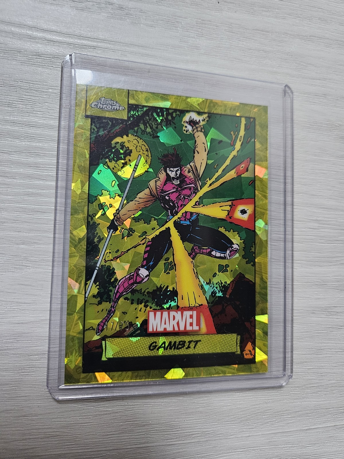 Gambit /75 Topps Chrome Marvel Sapphire Yellow Cracked Ice 2024 First Edition