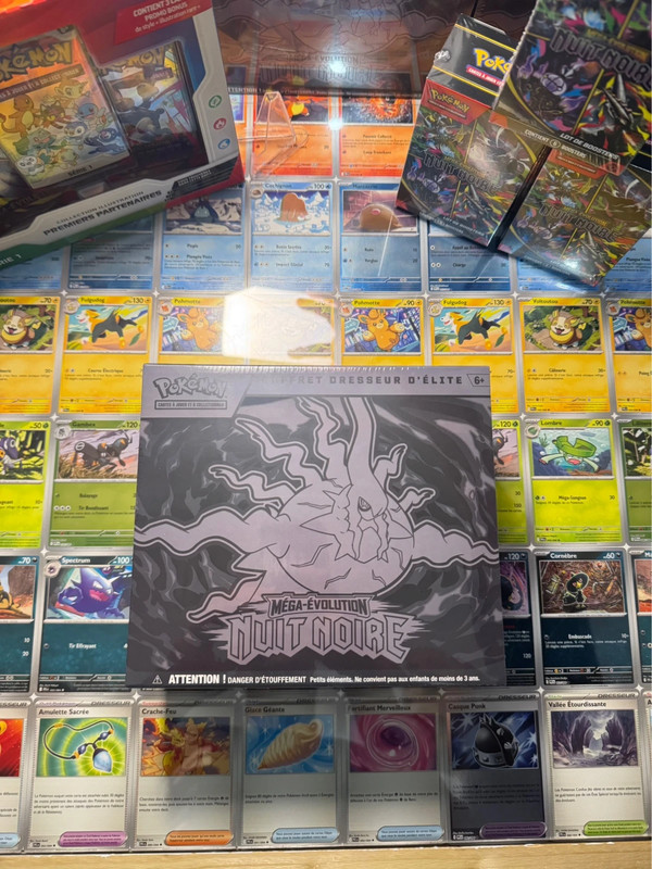 Pokémon ETB Nuit Noire scellé
