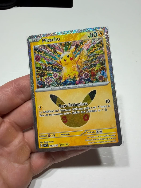 Pikachu (18/30) 30 aniversario