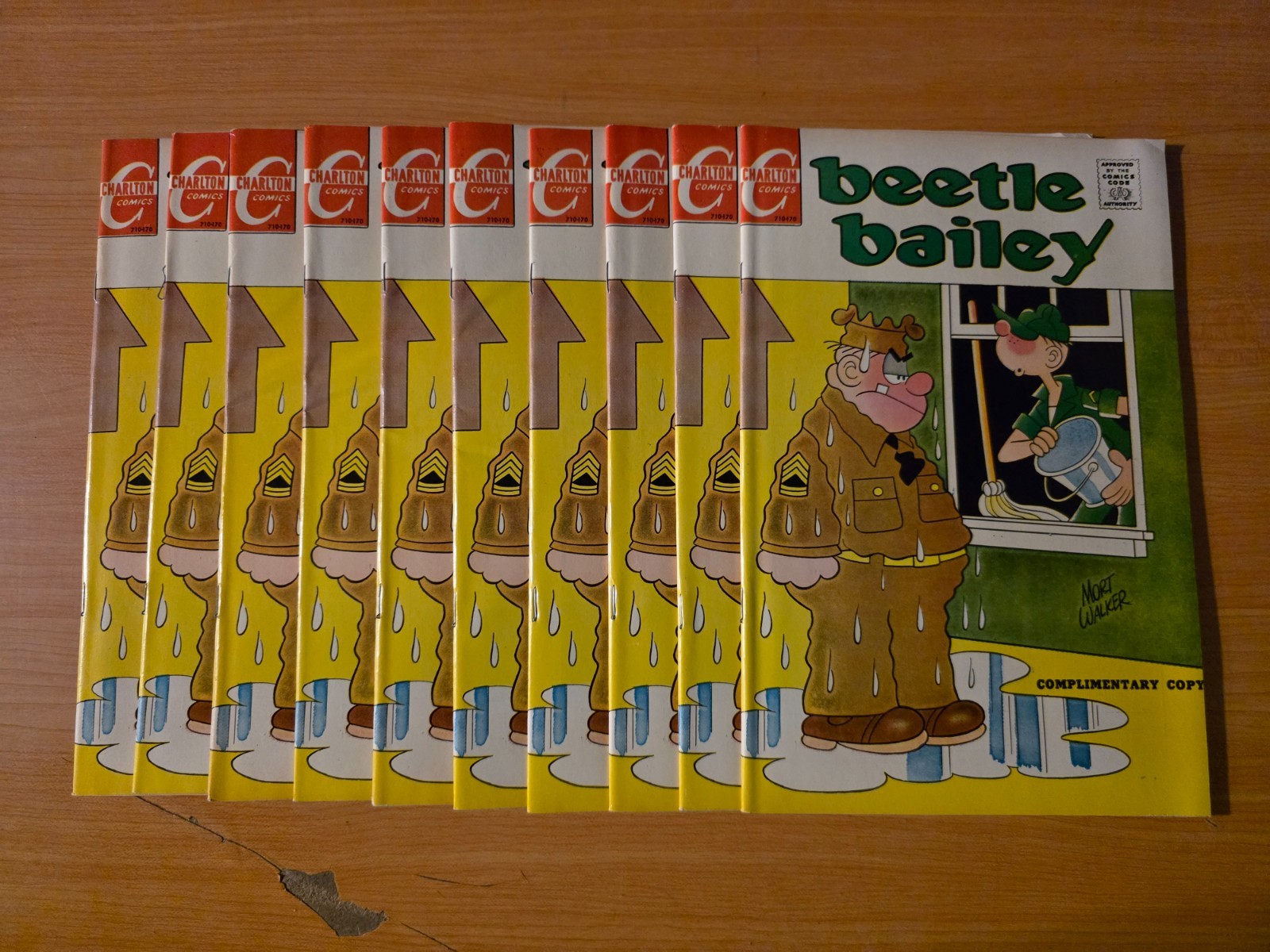 Lotto all'ingrosso di 10x Beetle Bailey #73 ~ quasi nuovi quasi nuovi ~ 1970 Charlton Comics