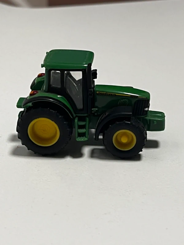 Modellino in scala Siku trattore John Deere nuovo