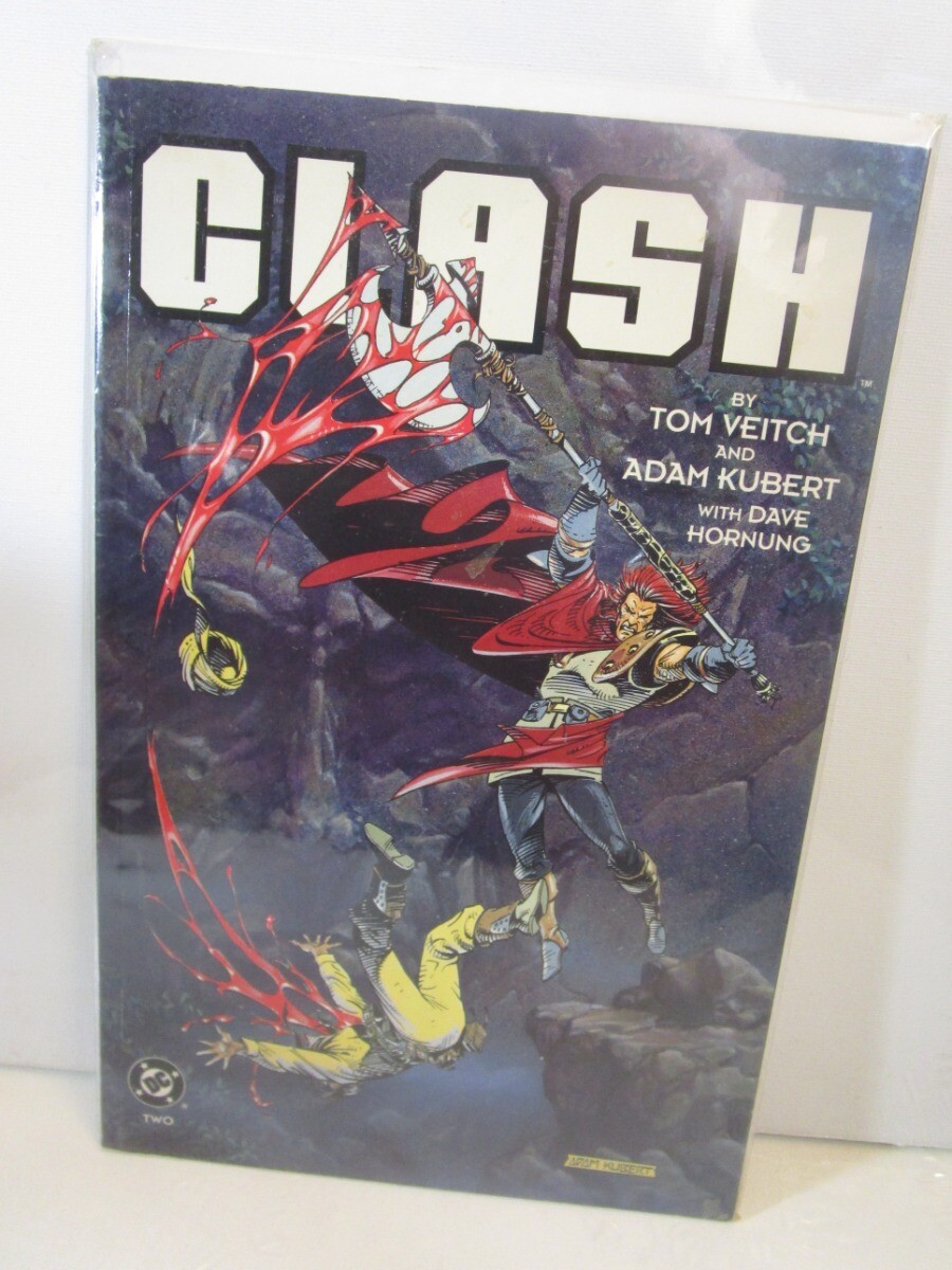 CLASH BOOK TWO di TOM VETCH & ADAM KUBERT DC 1991 imballato con sacco