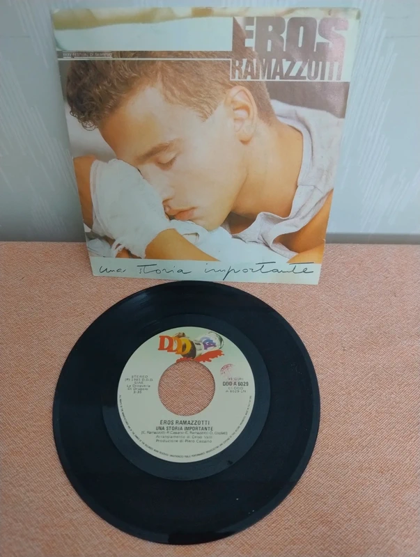 Eros Ramazzotti - Una storia importante/Respiro nel blu