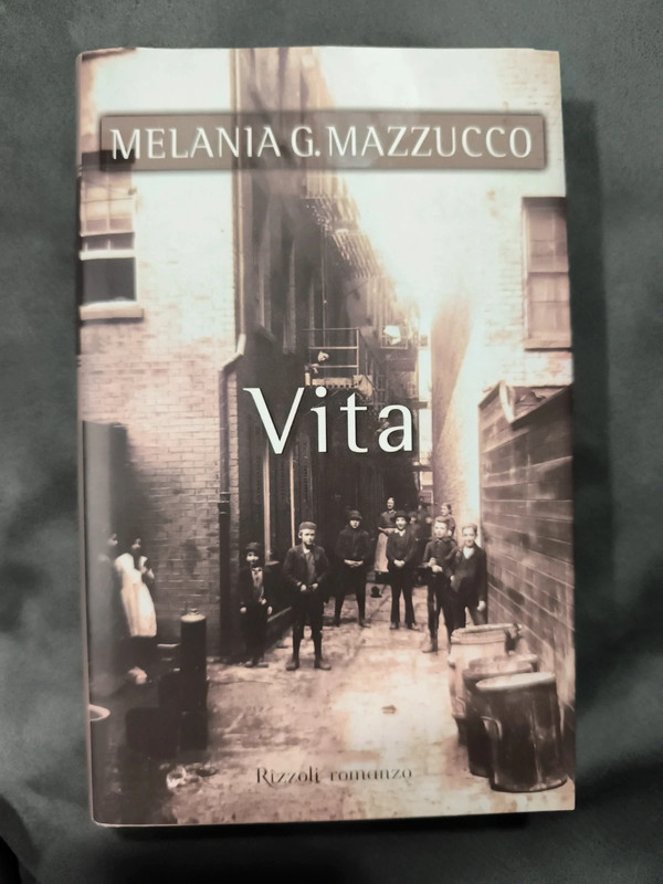 La Vita - Melania G. Mazzucco