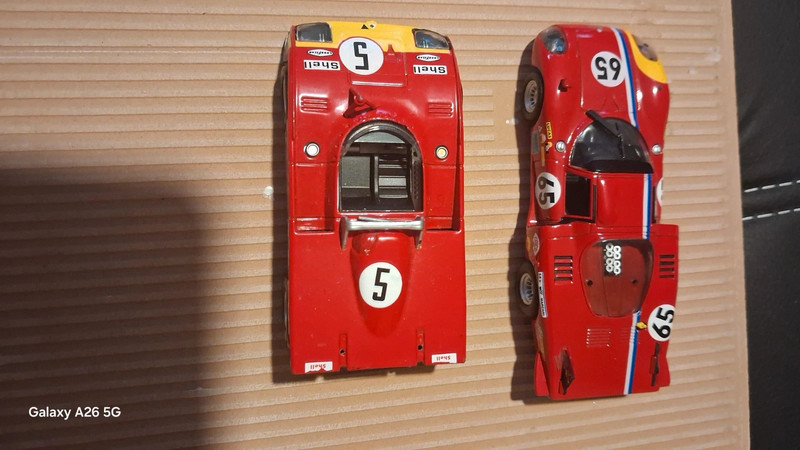 2 modellini Difettati 1/43