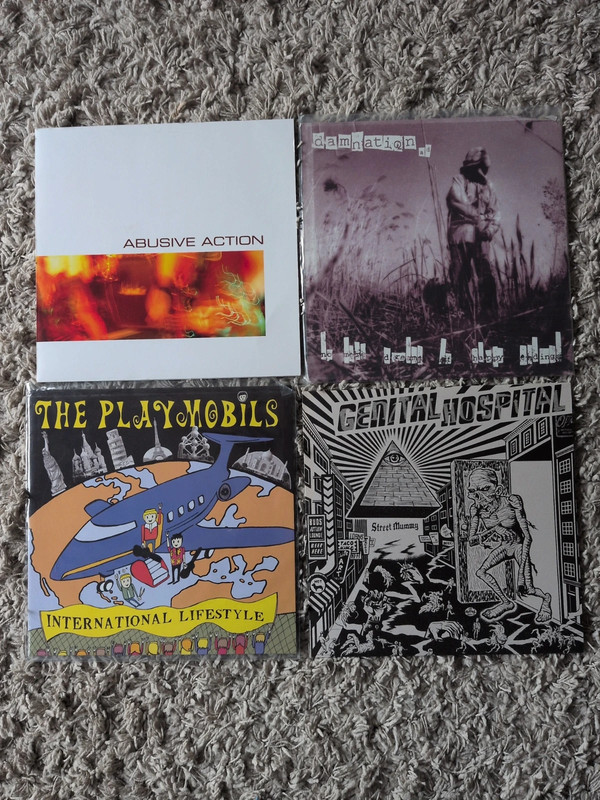 4 Punk/Hardcore Schallplatten LP Damnation ad Playmobils