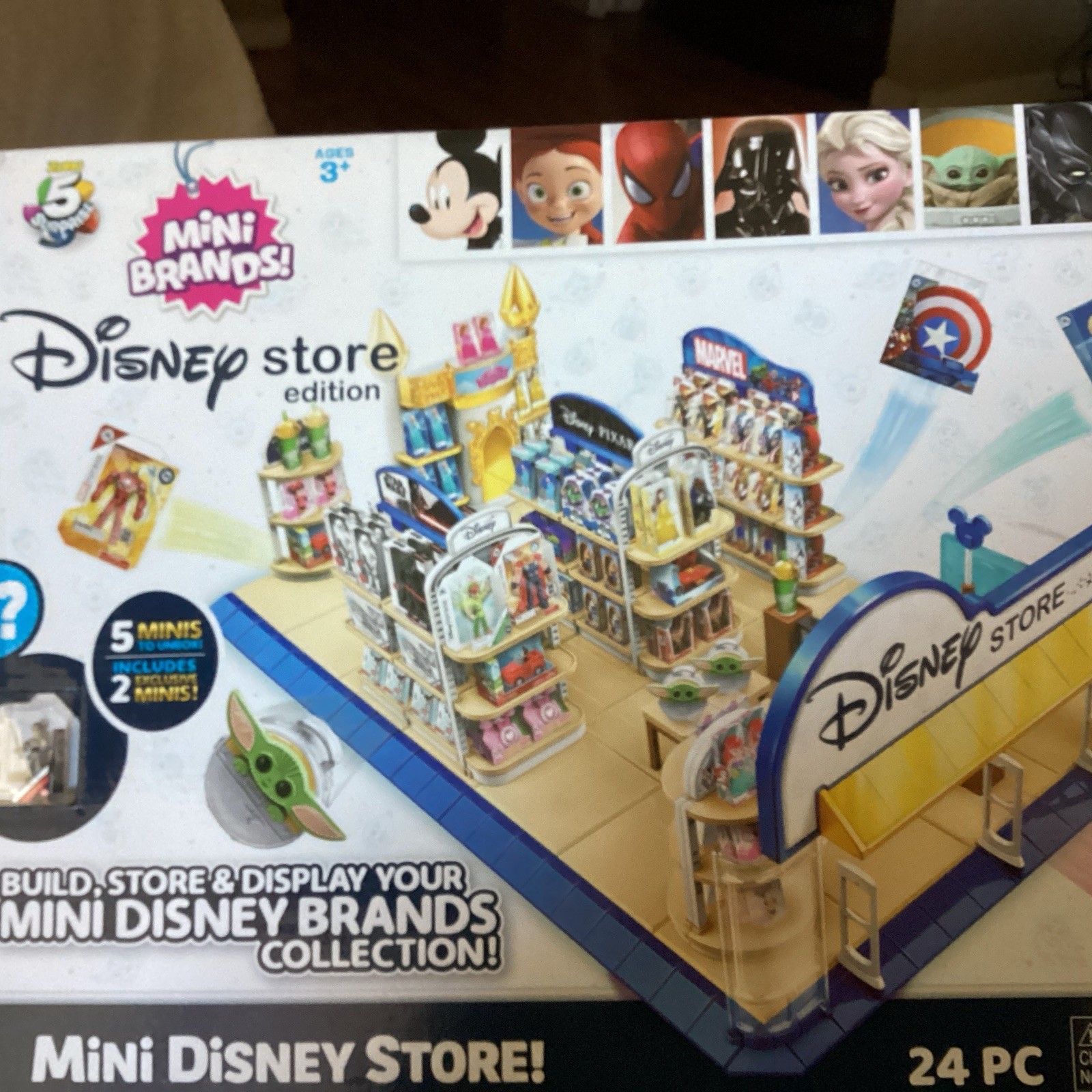 Zuru Mini Brands Disney Store Edition Mini Store + 5 Sorprese 2 Mini Esclusive