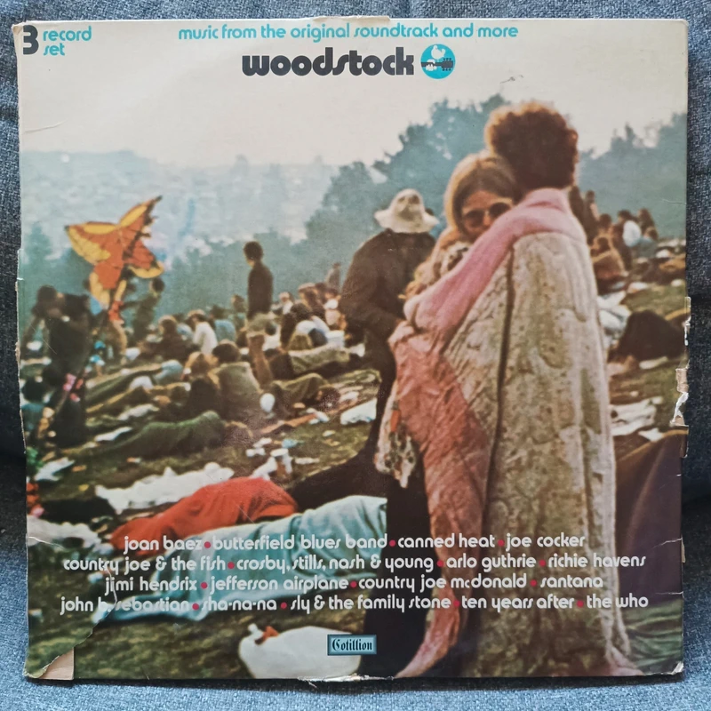 Woodstock 1 french trifold lp + extra 1 lp vol 2 record set