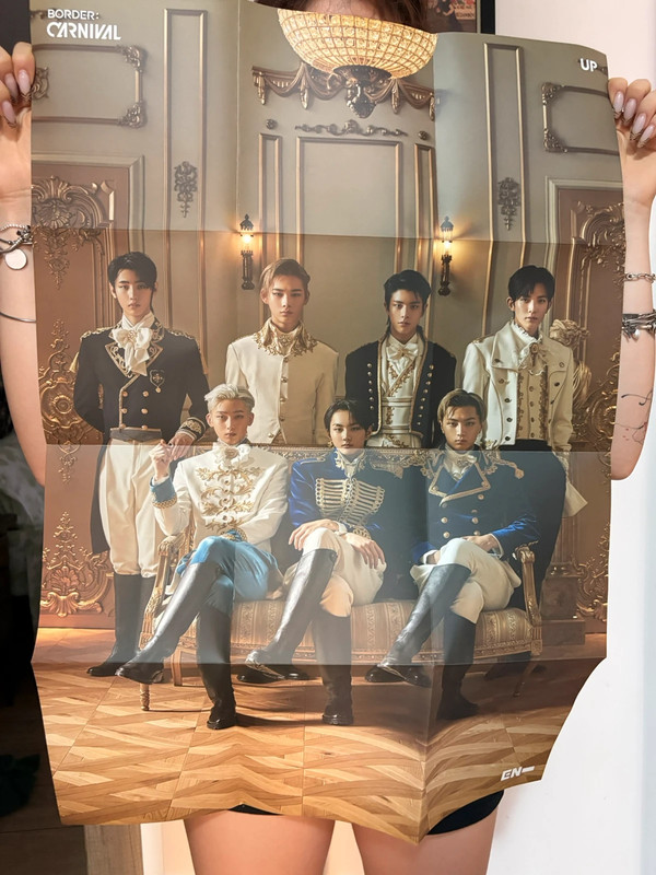 poster carnival dell’album enhypen