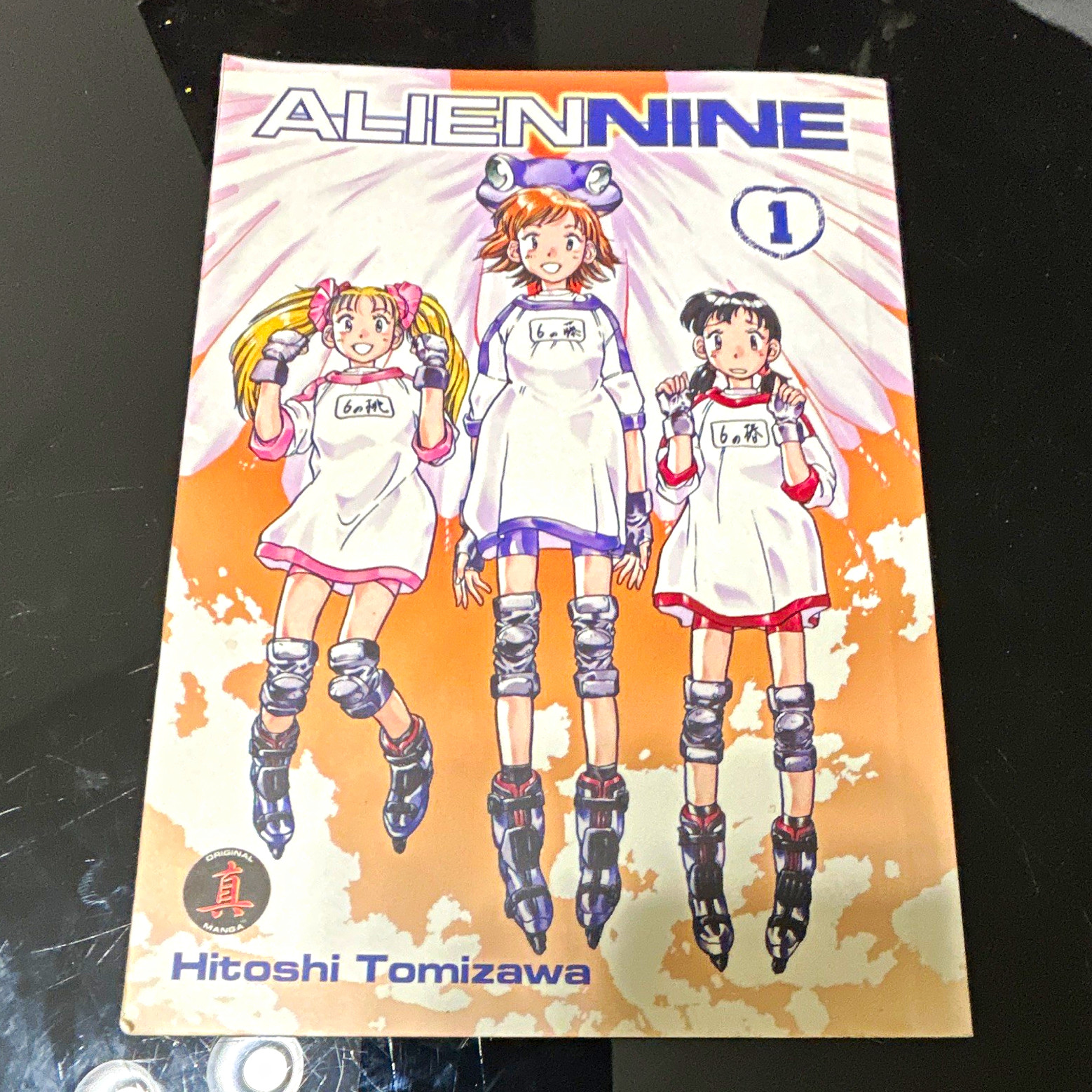 Alien Nine #1 graphic novel manga a colori - Hitoshi Tomizawa (Central Park Media)
