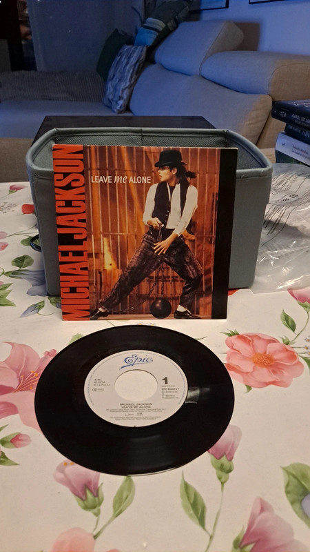 Single 1989,Michael Jackson,Leave me Alone