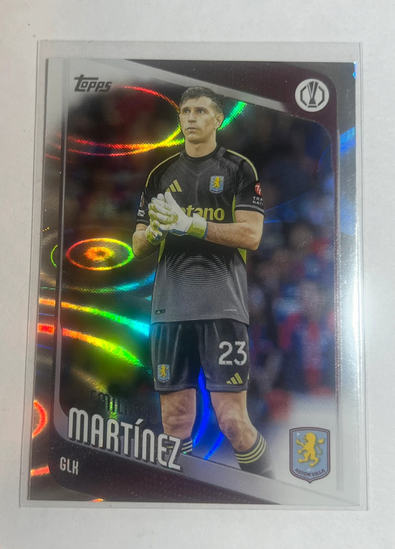 Emiliano Martinez Refractor Topps Flagship ucc