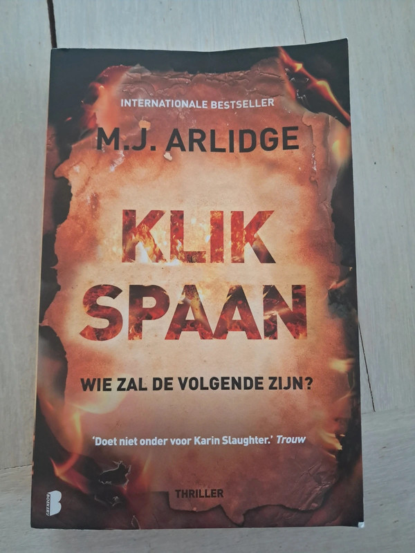 thriller knikspant m.j. arlidge