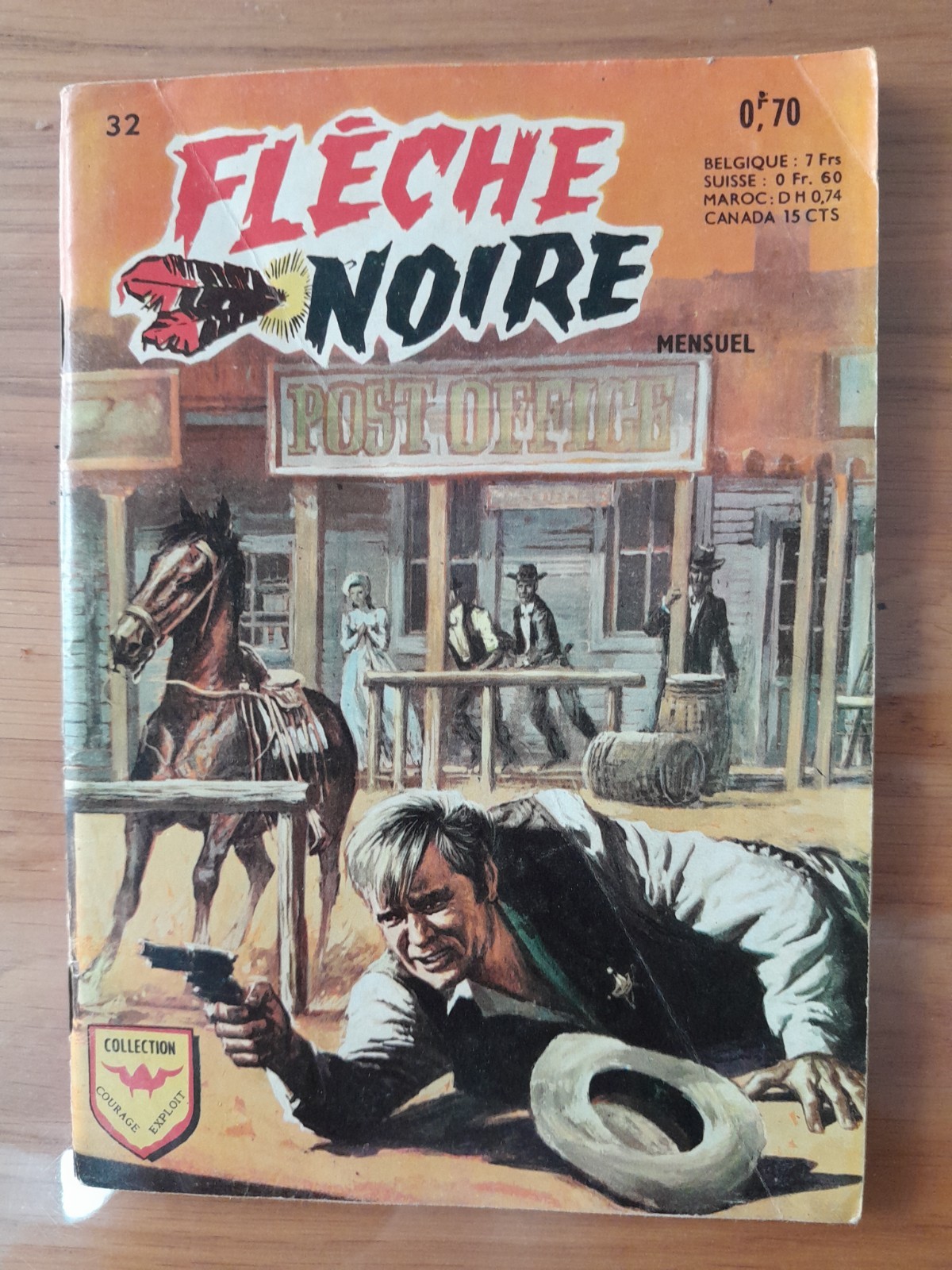 FLECHE NOIRE     N°32    AREDIT    1971    TBE
