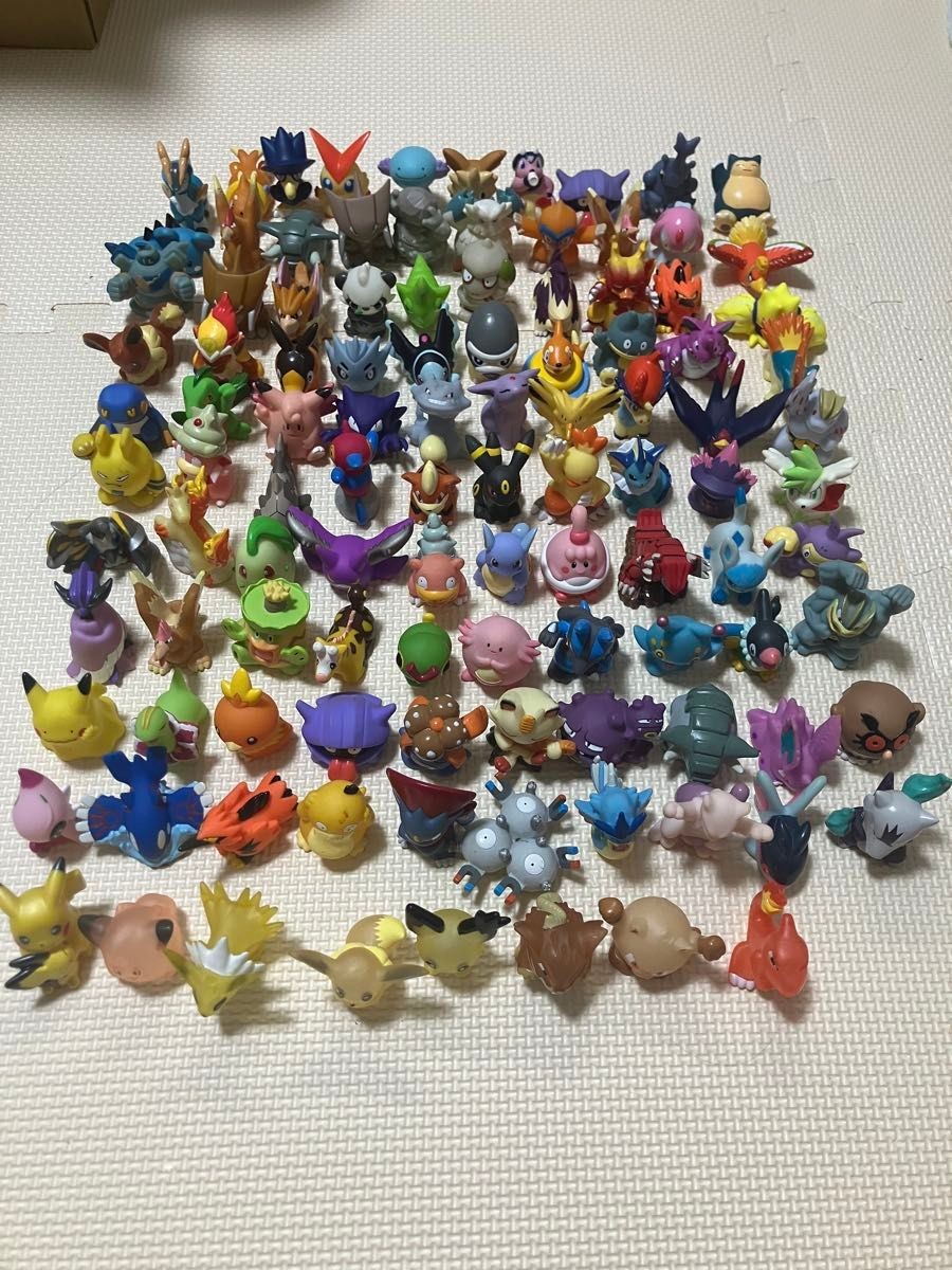Lotto circa 100 figurine pupazzo dita Pokemon bambini Bandai vinile morbido Giappone