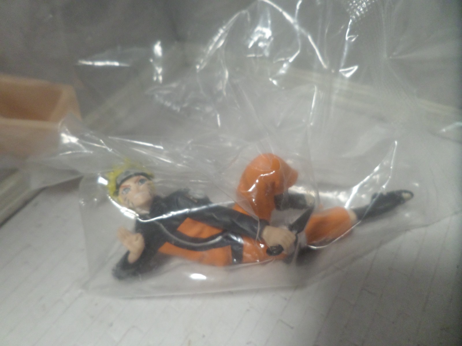 NARUTO SHIPPUDEN GASHAPON GRANDE FIGURA IN POSA