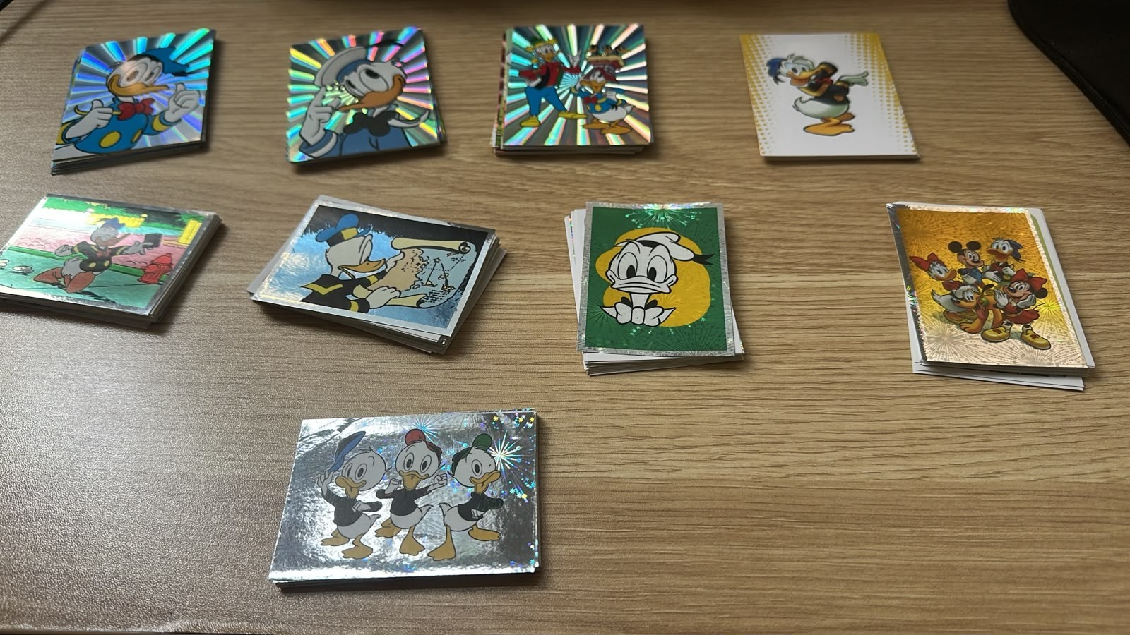 Lotto di 125 Figurine Donald Duck 90 + 46 Card Donald Duck 90