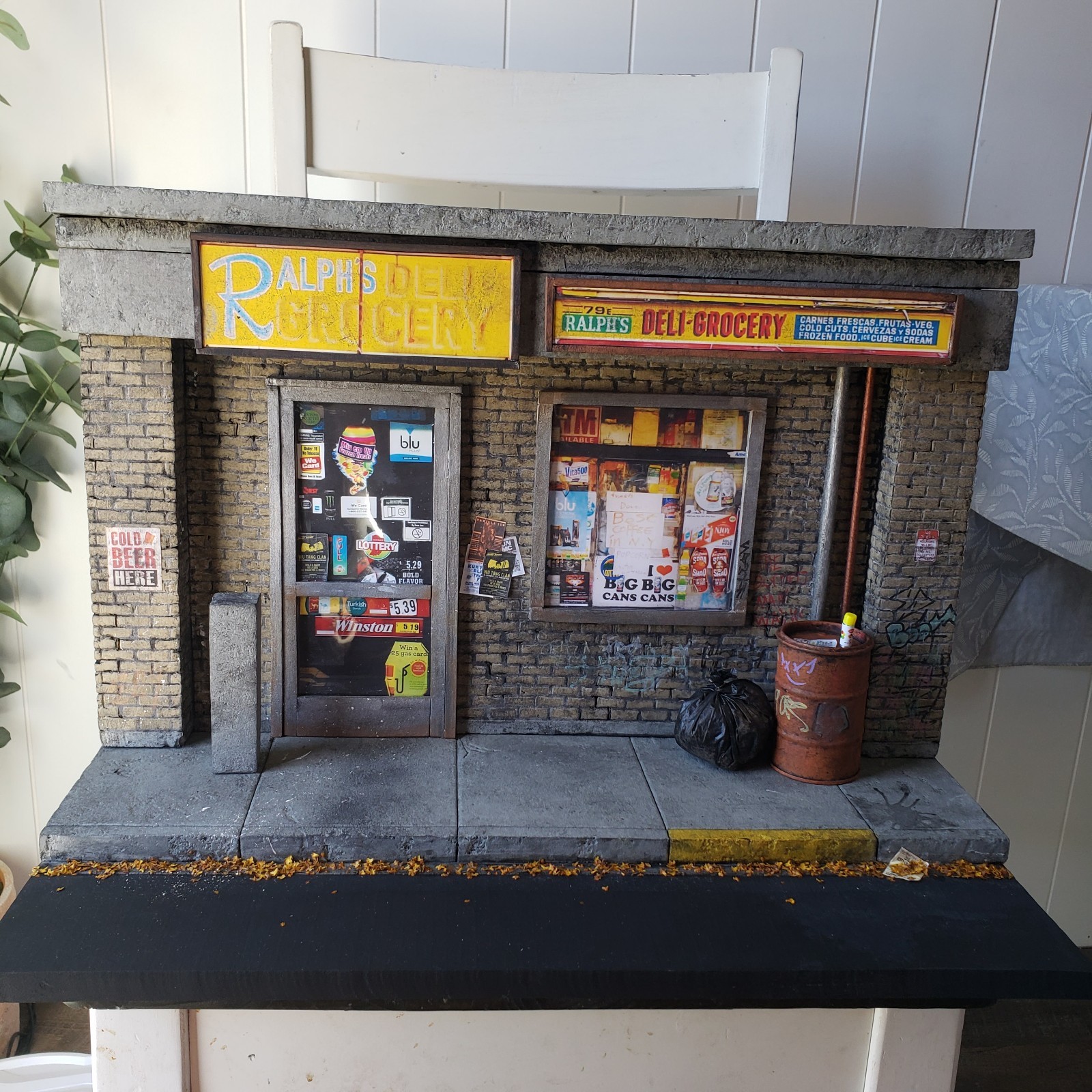 Action Figure Diorama Miniature Store Front Graffiti 1/12 Tmnt Neca Mezco...