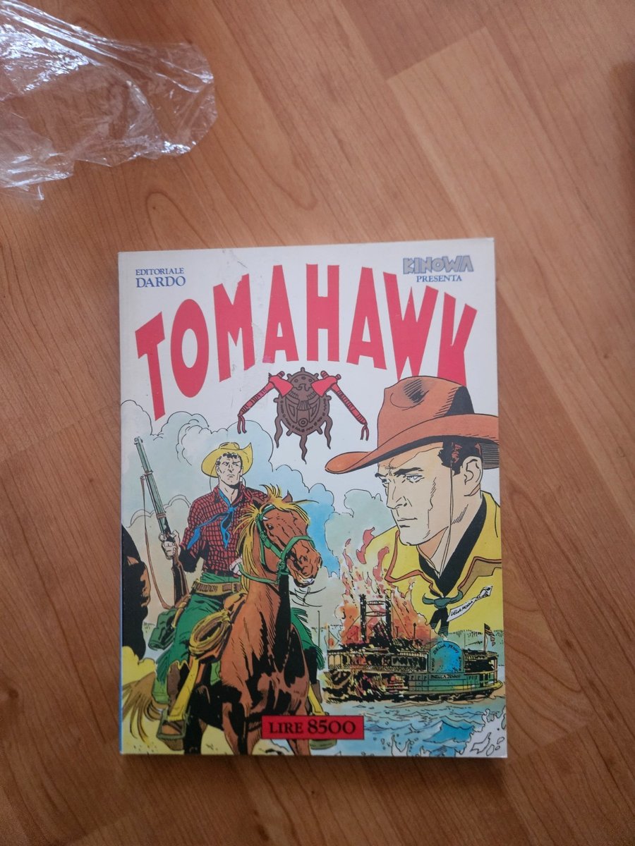 TOMAHAWK BROSSURATO DARDO