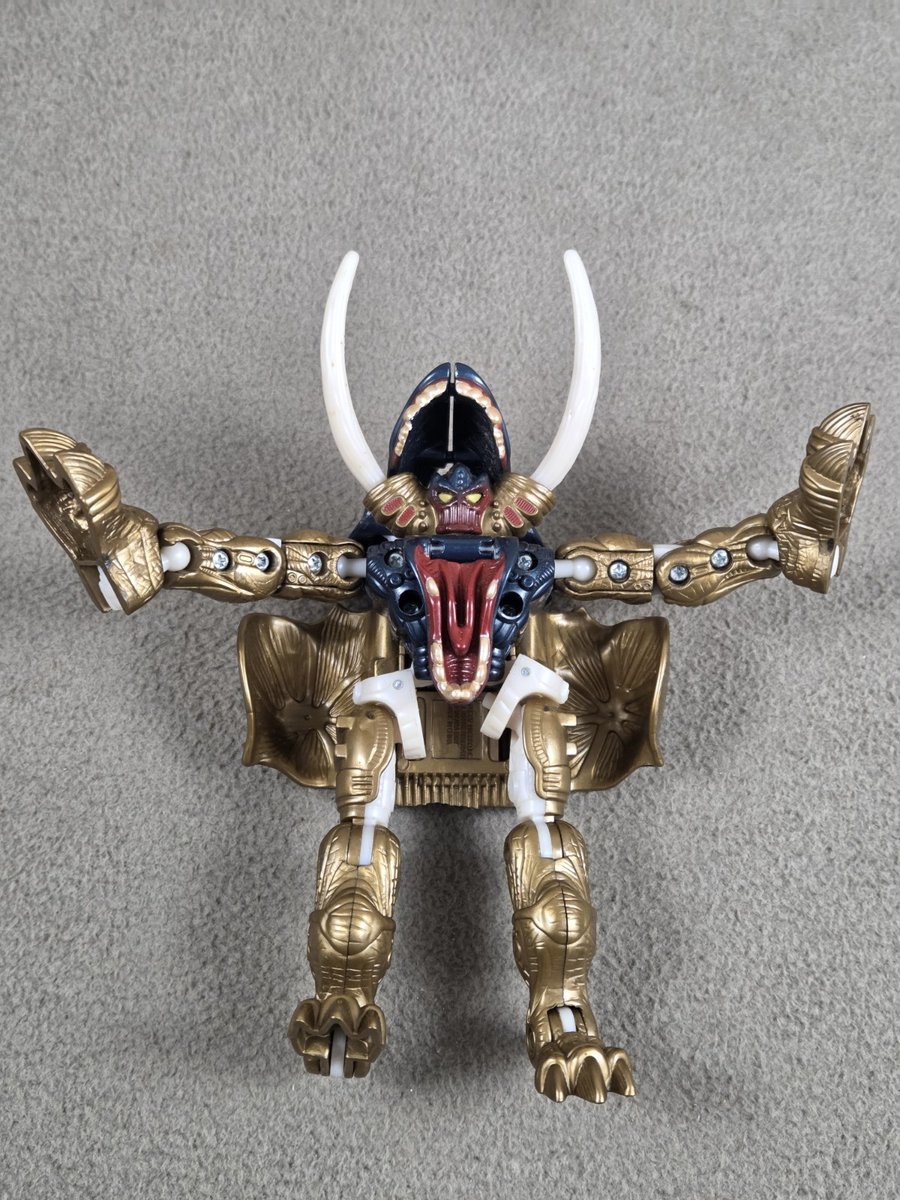Transformers BEAST WARS Fuzors Deluxe Class TORCA Killer Whale Figure Kenner 97'