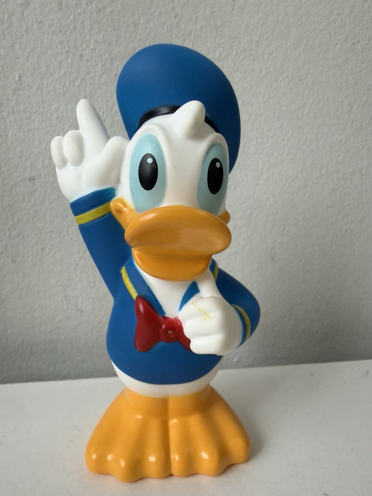 Disney Junior DONALD DUCK 5" Squeezey Rubber Bath Toy