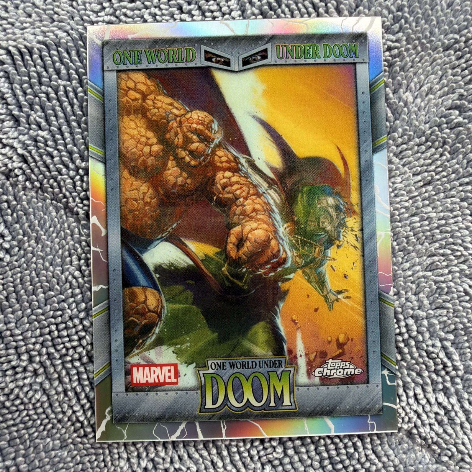 Inserto Topps Chrome Marvel Comics One World Under Doom 2026 OW-20 Thing