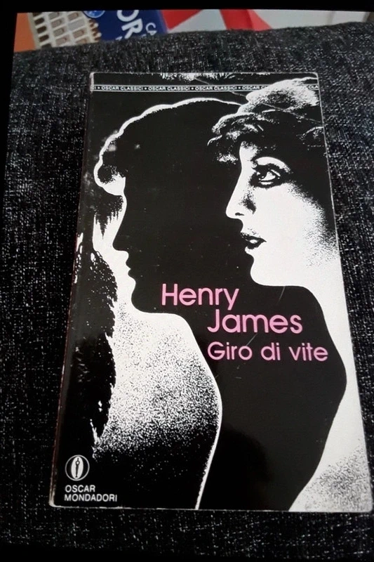 Giro di vite. Henry James