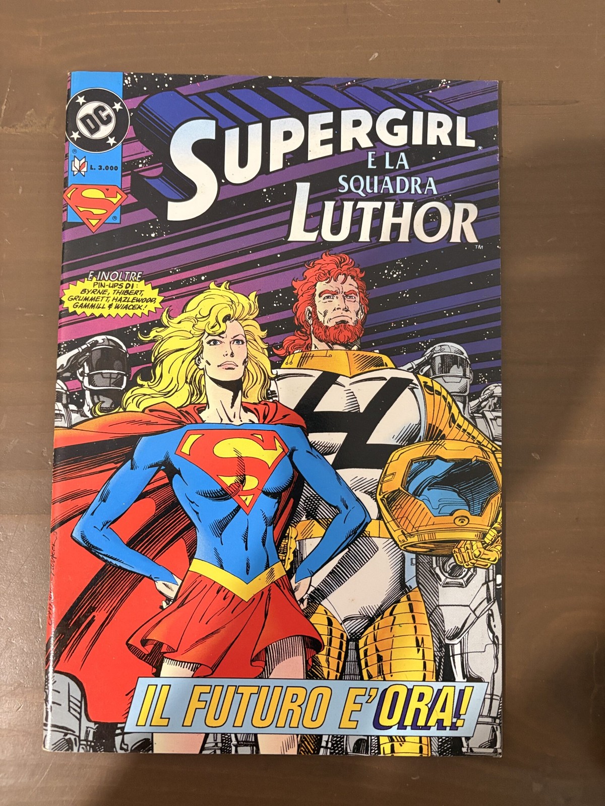 SUPERGIRL e  la SQUADRA LUTHOR ed. PLAY PRESS